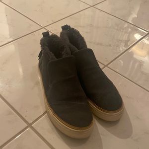 Toms shoes